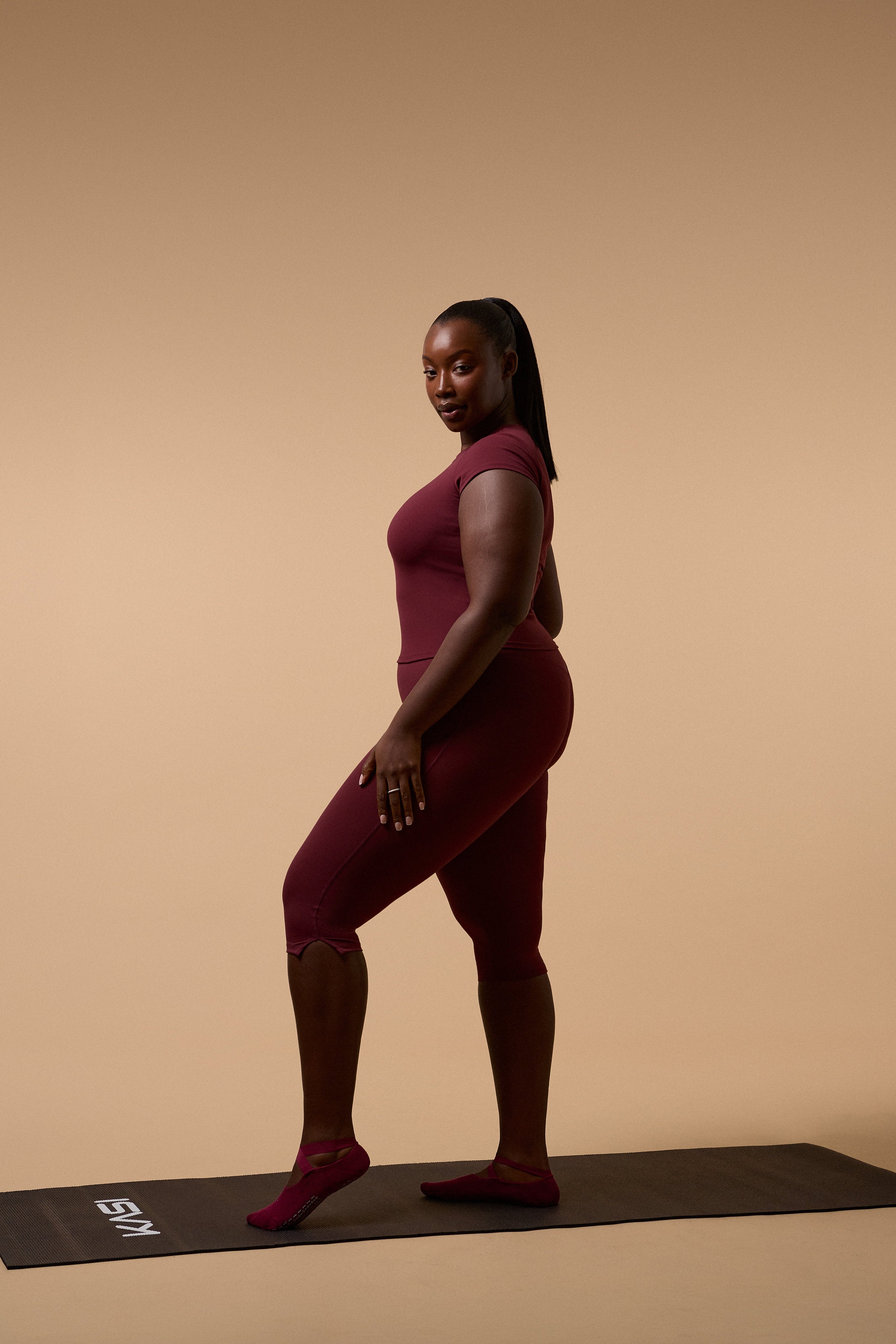Soft Form High Waisted Capri Leggings - KASI Active
